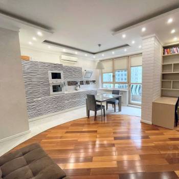 Сдается 1-комнатная квартира, 54,6 м²
