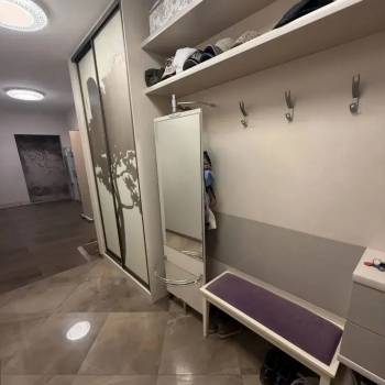 Продается Многокомнатная квартира, 102 м²