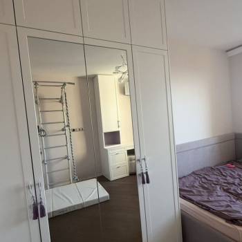 Продается Многокомнатная квартира, 102 м²