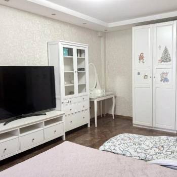 Продается 1-комнатная квартира, 41 м²