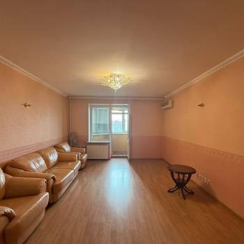 Сдается 2-х комнатная квартира, 73 м²