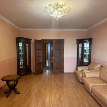 Сдается 2-х комнатная квартира, 73 м²