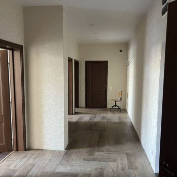 Продается Многокомнатная квартира, 90,3 м²