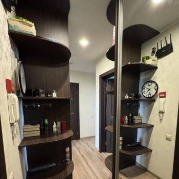 Продается 1-комнатная квартира, 38 м²