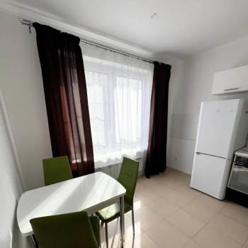 Сдается 2-х комнатная квартира, 64 м²