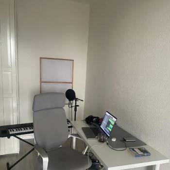 Продается 1-комнатная квартира, 40 м²