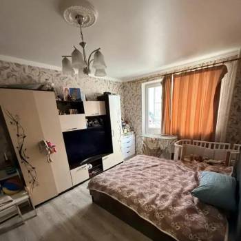 Продается 1-комнатная квартира, 38 м²