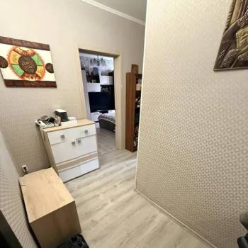 Продается 1-комнатная квартира, 38 м²