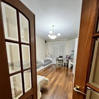 Продается 1-комнатная квартира, 51 м²