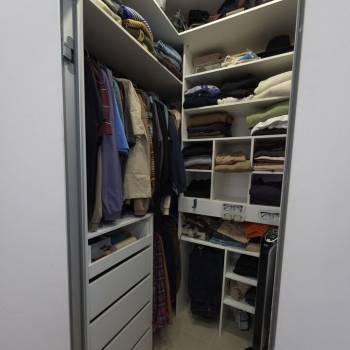 Продается 1-комнатная квартира, 48 м²