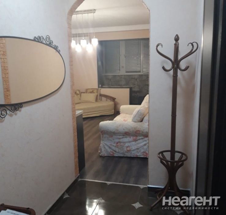 Сдается 1-комнатная квартира, 35 м²