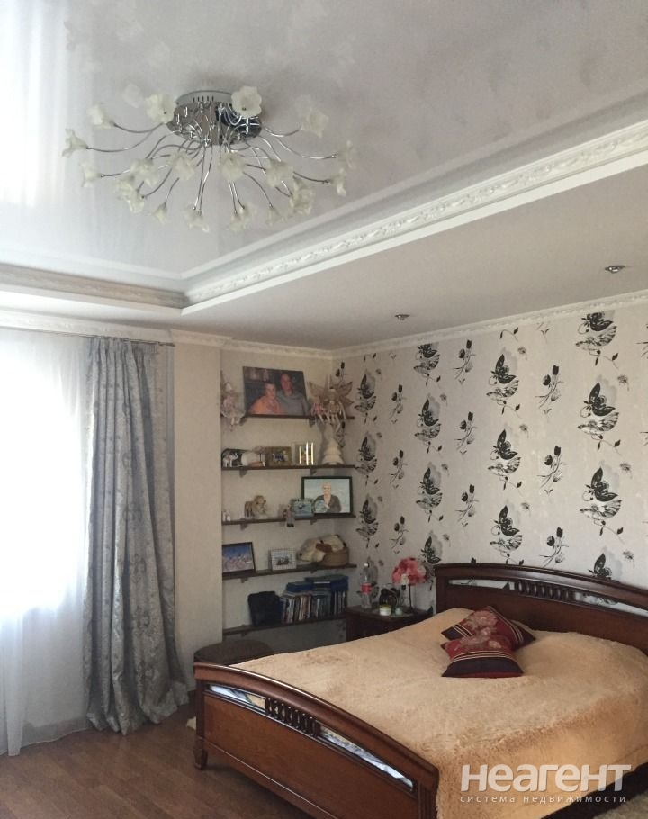 Продается Дом, 250 м²