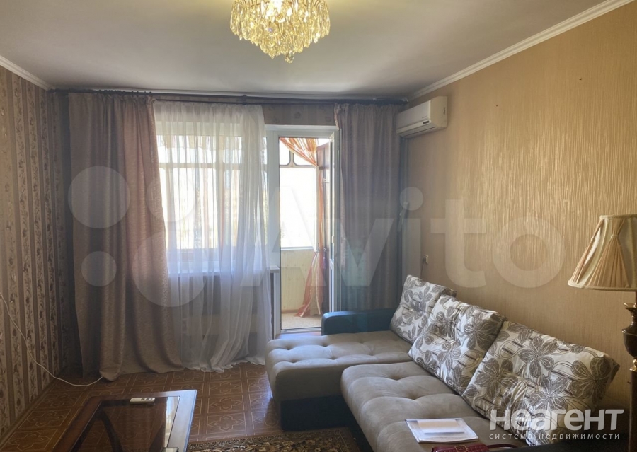 Сдается 1-комнатная квартира, 38 м²