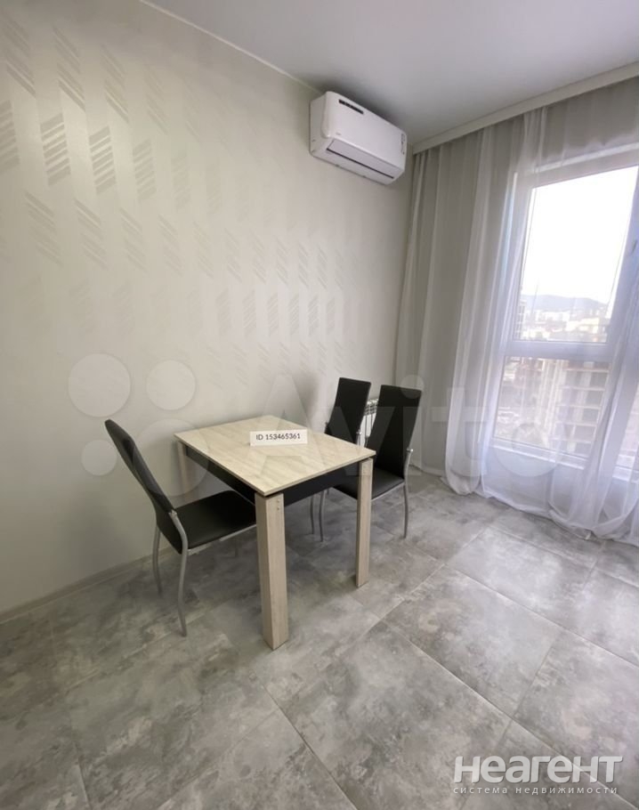 Сдается 1-комнатная квартира, 45 м²