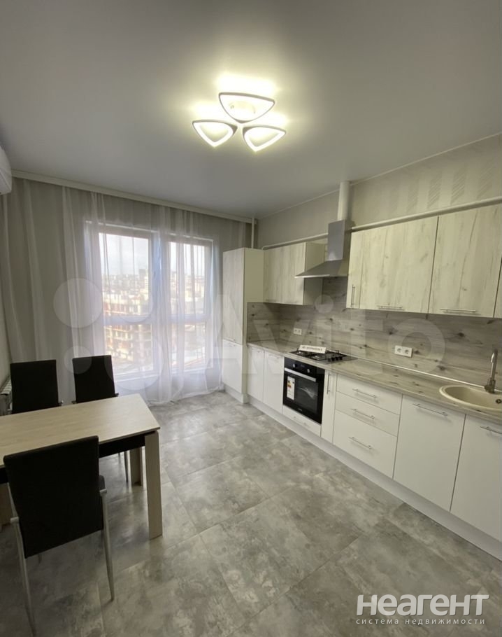 Сдается 1-комнатная квартира, 45 м²