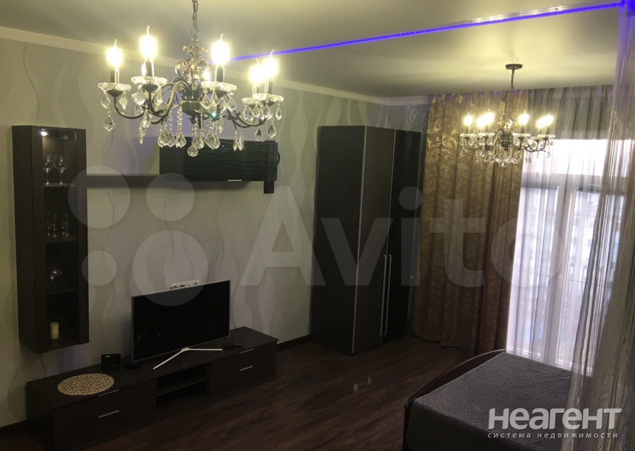 Сдается 2-х комнатная квартира, 78 м²