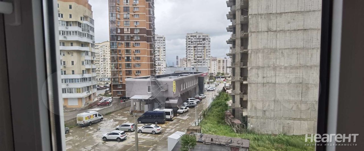 Продается 1-комнатная квартира, 37,8 м²