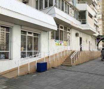 Сдается Нежилое помещение, 141 м²