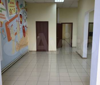 Сдается Нежилое помещение, 141 м²