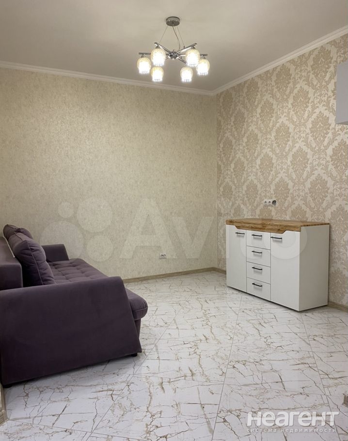 Сдается 1-комнатная квартира, 47 м²