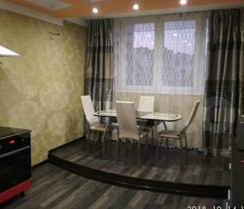 Сдается 2-х комнатная квартира, 72 м²