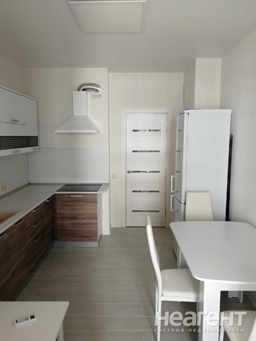 Сдается 1-комнатная квартира, 48 м²