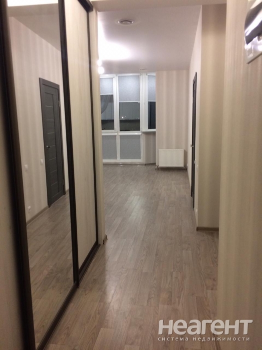 Продается 1-комнатная квартира, 59 м²