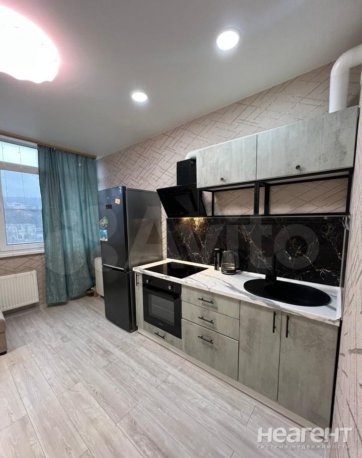 Продается 1-комнатная квартира, 40 м²