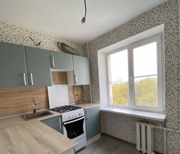 Продается Многокомнатная квартира, 71 м²