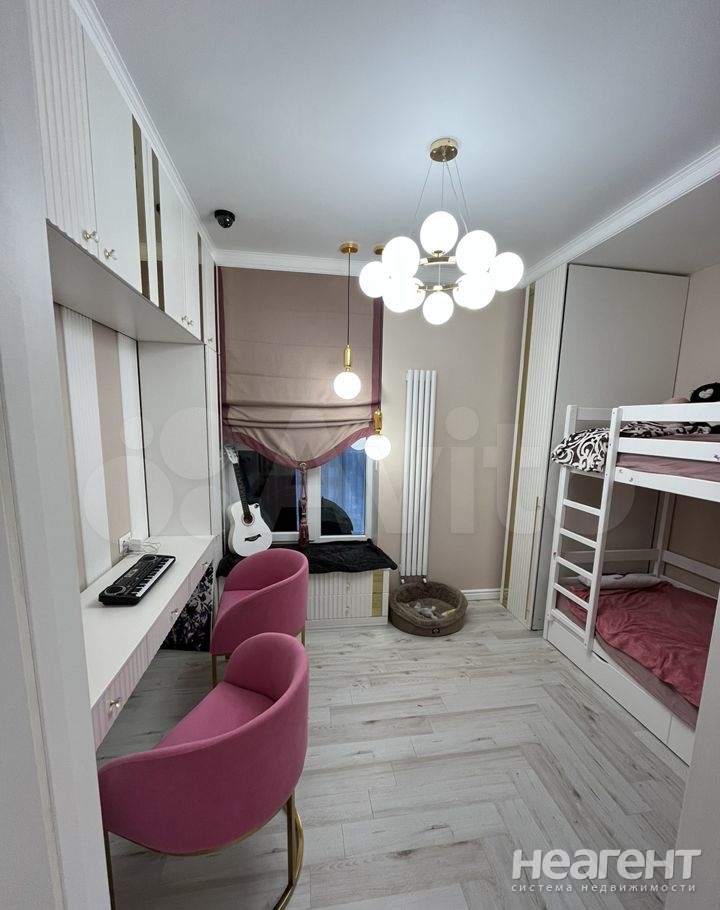 Продается 3-х комнатная квартира, 100 м²