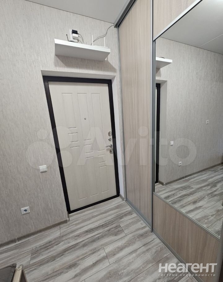 Продается 1-комнатная квартира, 28,1 м²