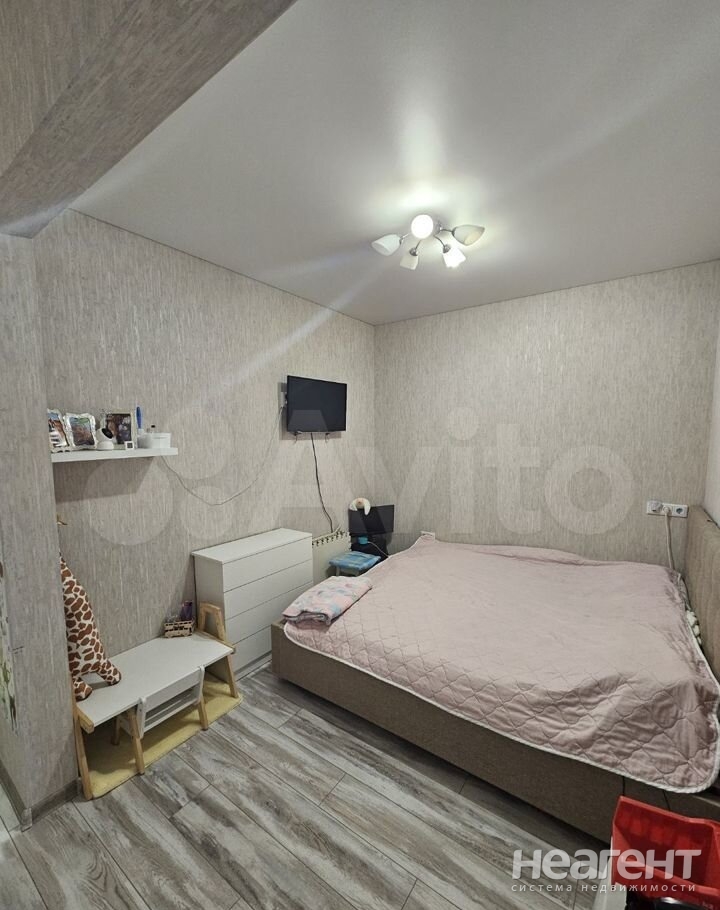 Продается 1-комнатная квартира, 28,1 м²