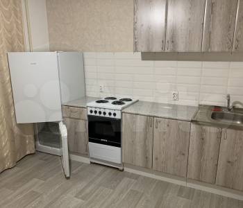 Продается 1-комнатная квартира, 38 м²