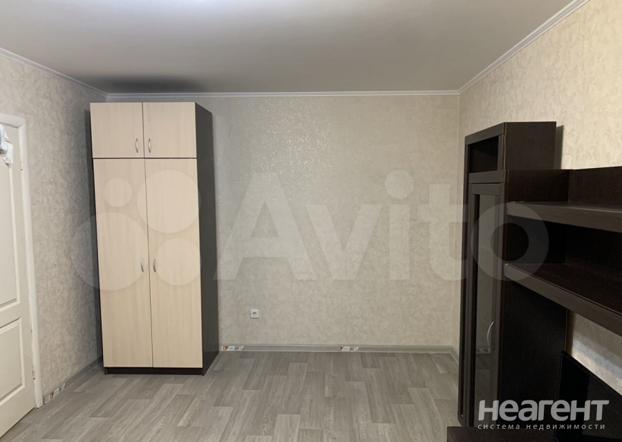 Продается 1-комнатная квартира, 38 м²