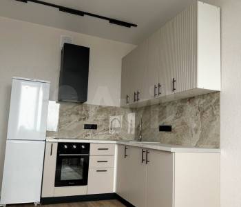 Продается 1-комнатная квартира, 42,3 м²