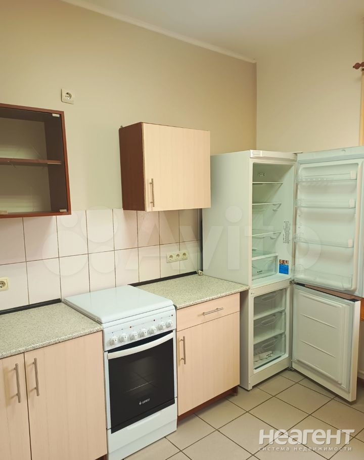 Сдается 1-комнатная квартира, 40 м²