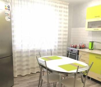 Продается 1-комнатная квартира, 40,6 м²