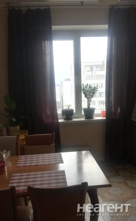 Продается 3-х комнатная квартира, 63 м²