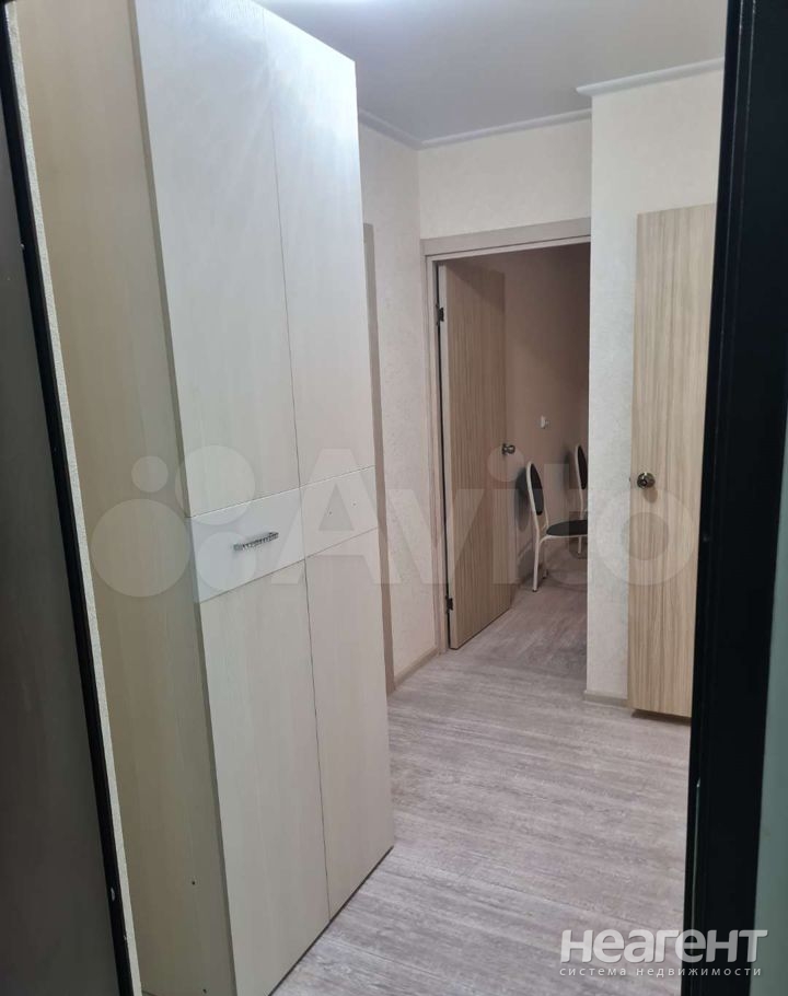 Сдается 1-комнатная квартира, 40 м²