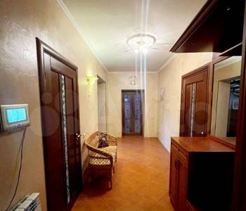 Продается Дом, 195 м²