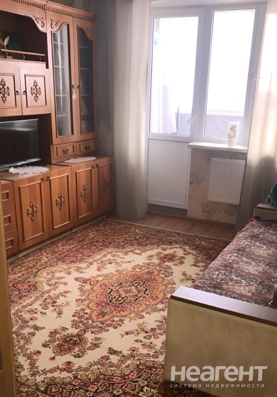 Продается 1-комнатная квартира, 47 м²