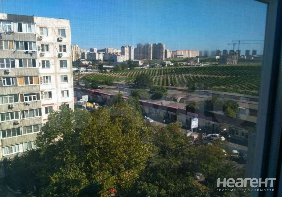 Продается 1-комнатная квартира, 38 м²