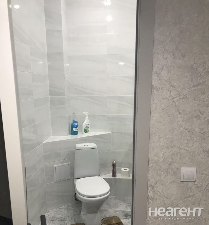 Продается 1-комнатная квартира, 39 м²