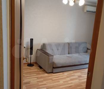 Продается 1-комнатная квартира, 39 м²