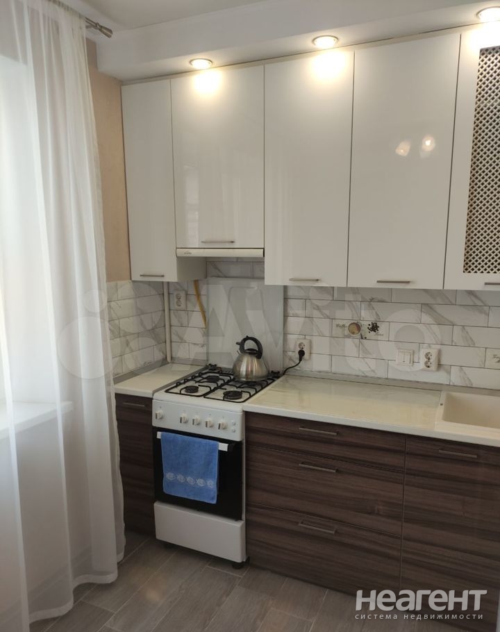 Продается 1-комнатная квартира, 37,5 м²