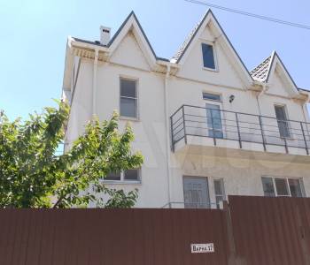 Продается Дом, 235 м²