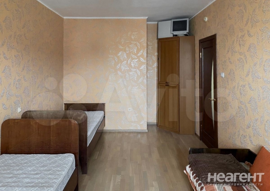 Продается 1-комнатная квартира, 50 м²