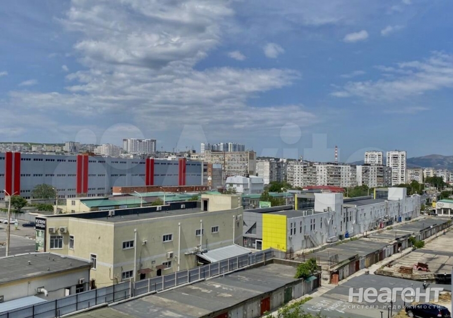 Продается 1-комнатная квартира, 50 м²