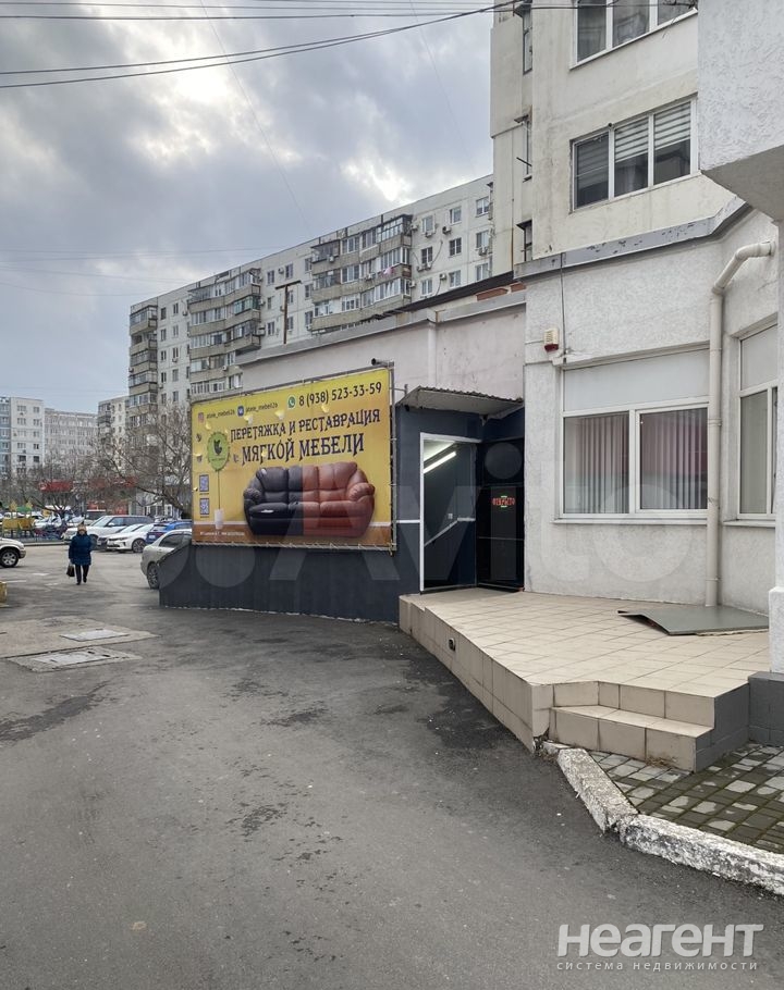 Продается Нежилое помещение, 182 м²