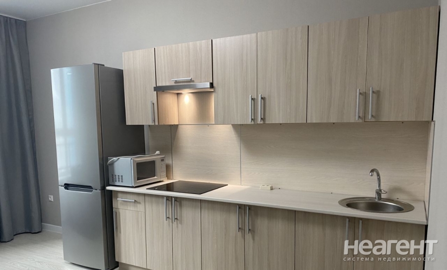 Сдается 1-комнатная квартира, 45 м²